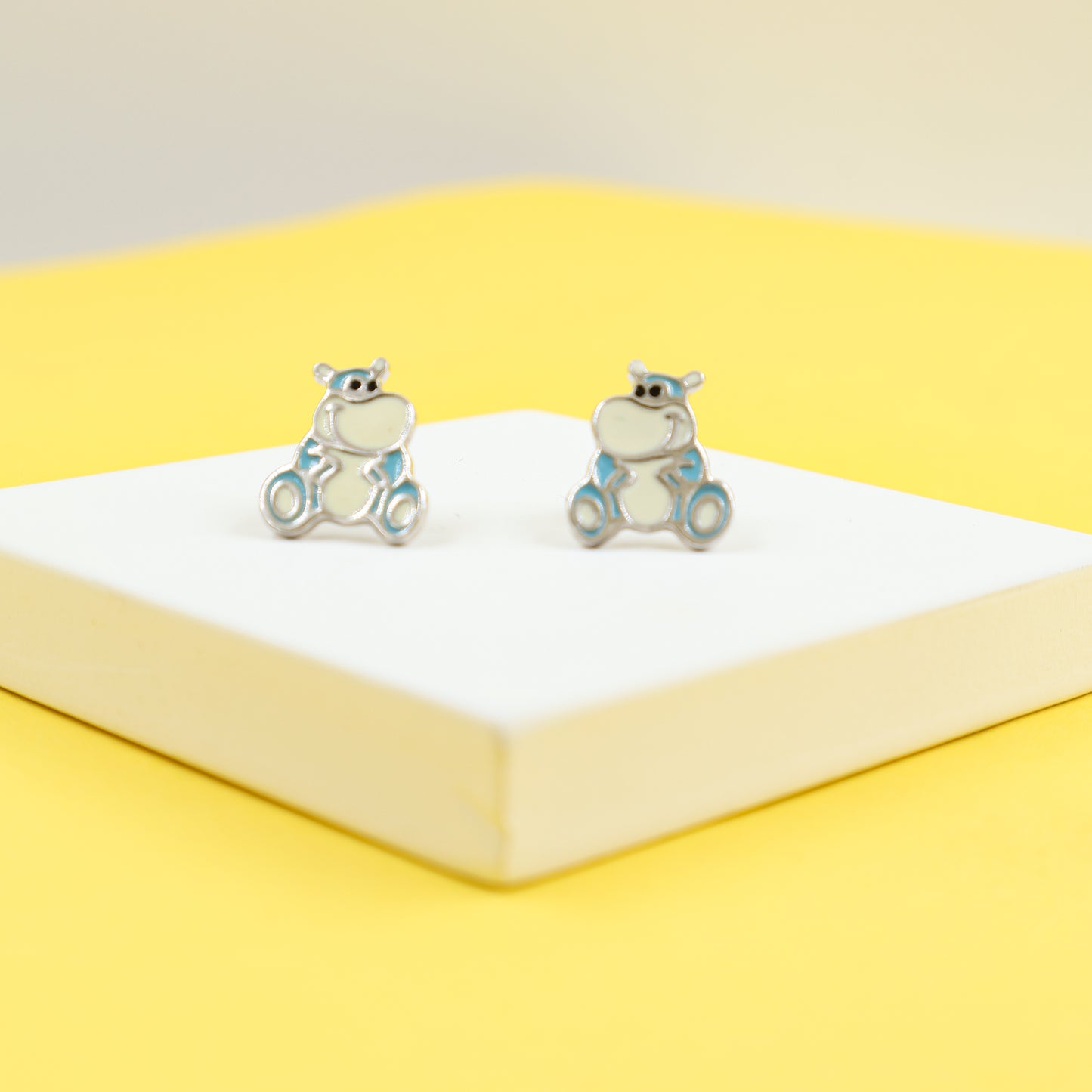Tiny Teddy Studs
