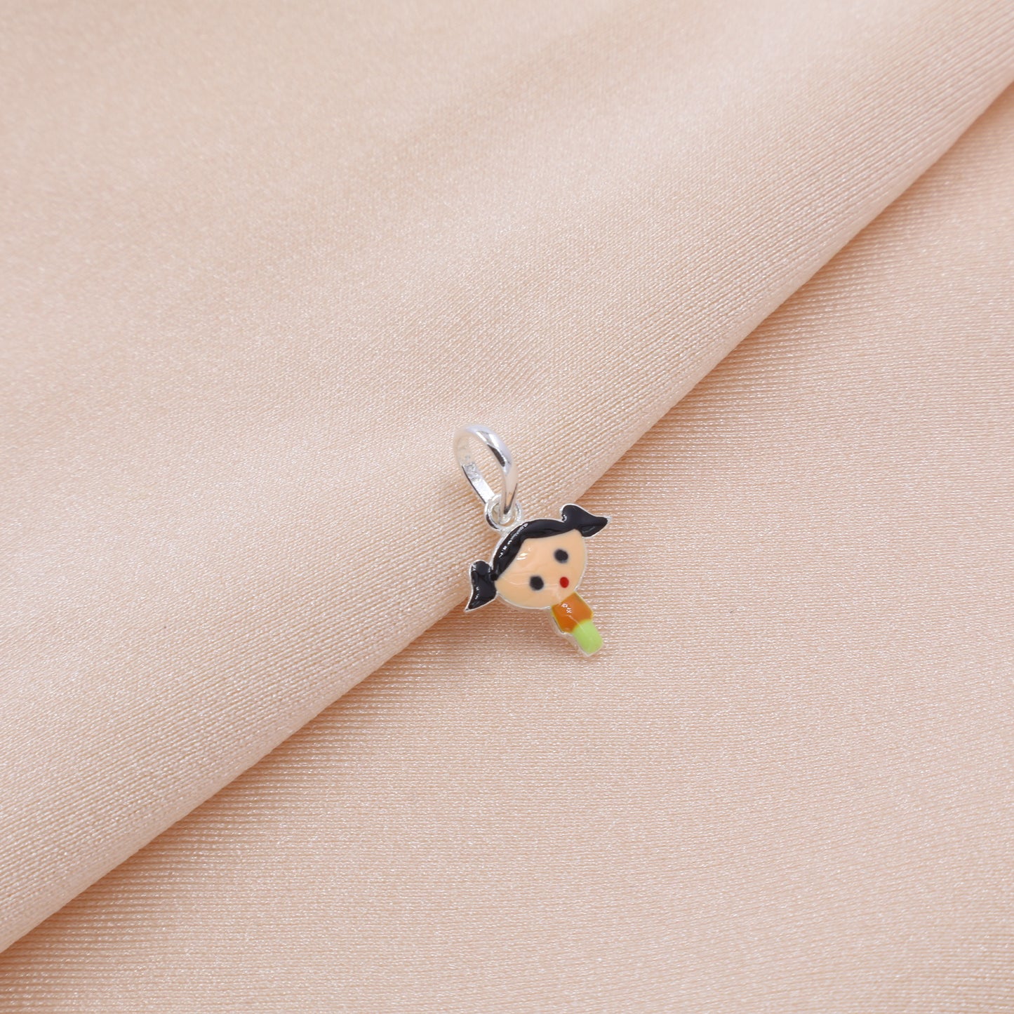 Chutki  Locket